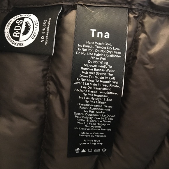 Aritzia TNA Botanie Long Puffer - Picture 5 of 10